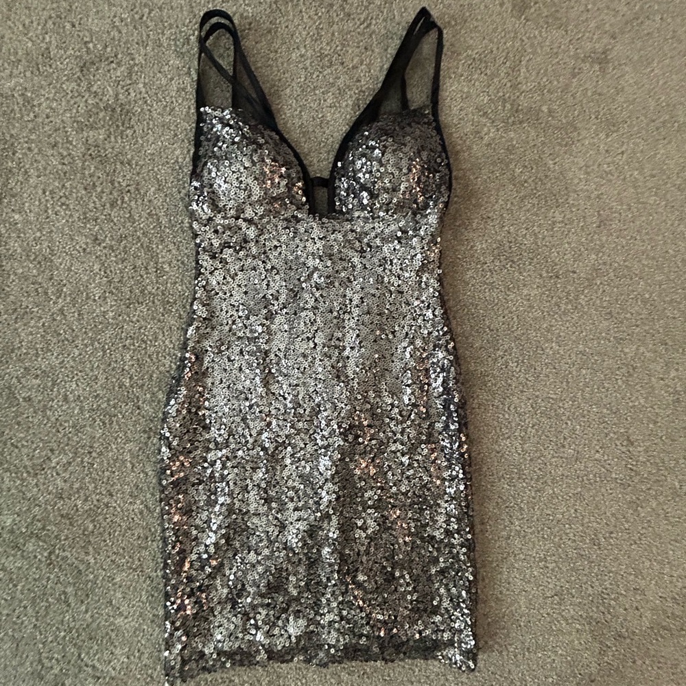 Glamorous Taylor Swift Grammy Y2K Silver and Black Sequin Mini Dress